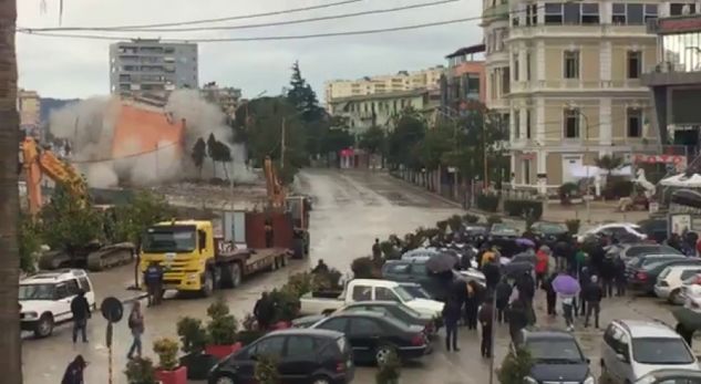 Ndërtesa 5-katëshe shembet me 6 kg eksploziv