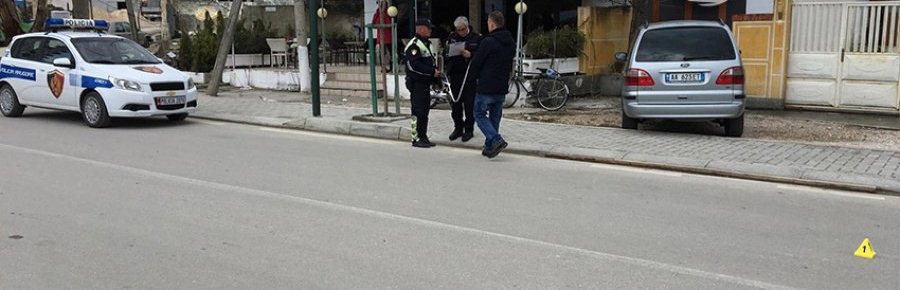 Gruaja me “Benz” përplas fëmijën 3-vjeçar