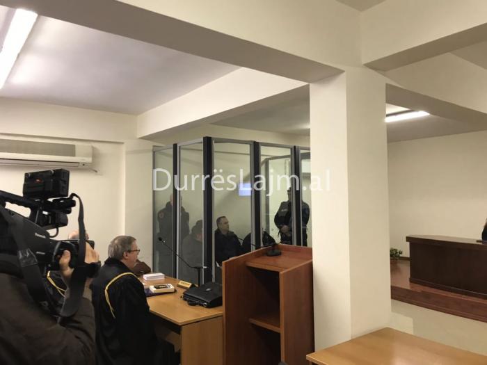 Skandali i rrugës/ Nis seanca në Apelin e Durrësit ndaj Dashamir Xhikës (FOTO)