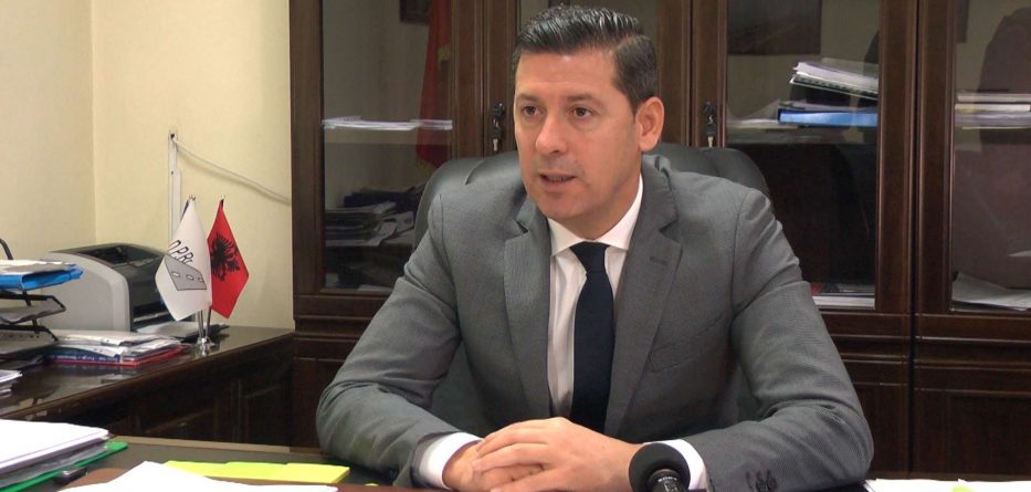 Arrestohet ish-drejtori i rrugëve dhe disa biznesmenë