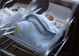 SHOKUESE/ 11-vjeçarja lind, babai është… i vëllai