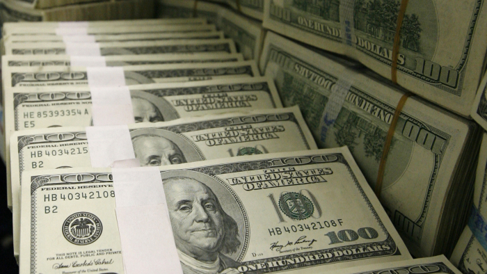 EMRI/ Sekuestrohen 20 700 dollarë falsë, pranga poseduesit