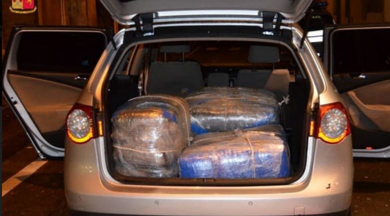 105 kg marijuanë në makinë, arrestohet shqiptari (EMRI)