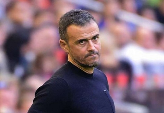 E zbulojnë mediat spanjolle, ish-trajneri i Barcelonës ka firmosur me Çelsin