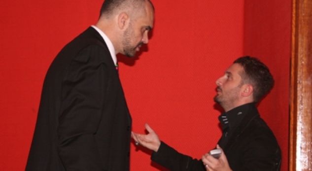 Erion Braçe shpërthen kundër qeverisë së Ramës