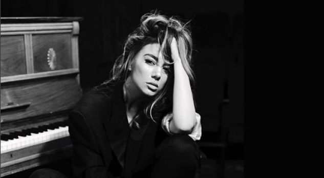 Nga Linda Rama te Monika Kryemadhi, këta janë VIP-at që ishin në koncertin e Elvana Gjatës (FOTO)