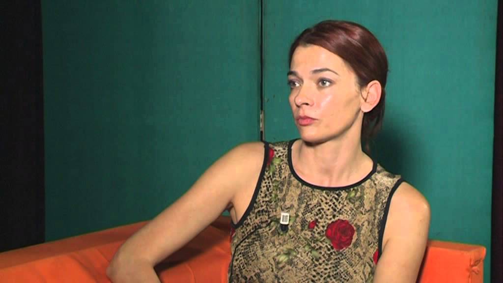 Aktori fyen Ema Andrean: Ku ishe ti k*rva e Edi Ramës…