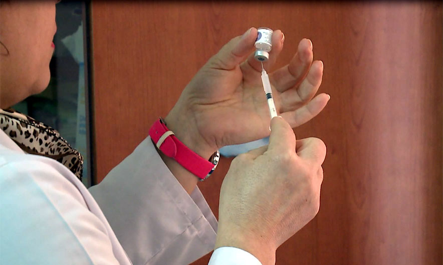 Gripi në pikun e vet, shënohet viktima e parë (VIDEO)