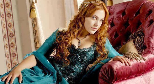 Shokon ‘Hyrremi’: Partneri më kërkoi të abortoja, kam tentuar vetëvrasjen