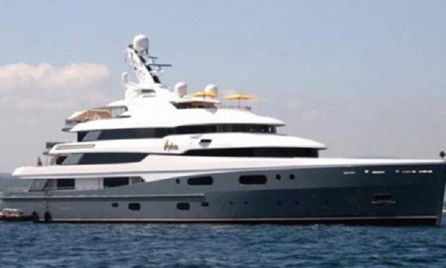 Jeton 9 muaj mbi ujë, ky është “bosi” i Totenhemit. Rrethohet nga piktura 1 mld €