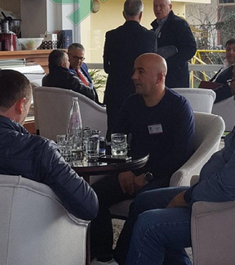 Takime të shumta dhe të ftuar special, ja ç’po ndodh në Durrës