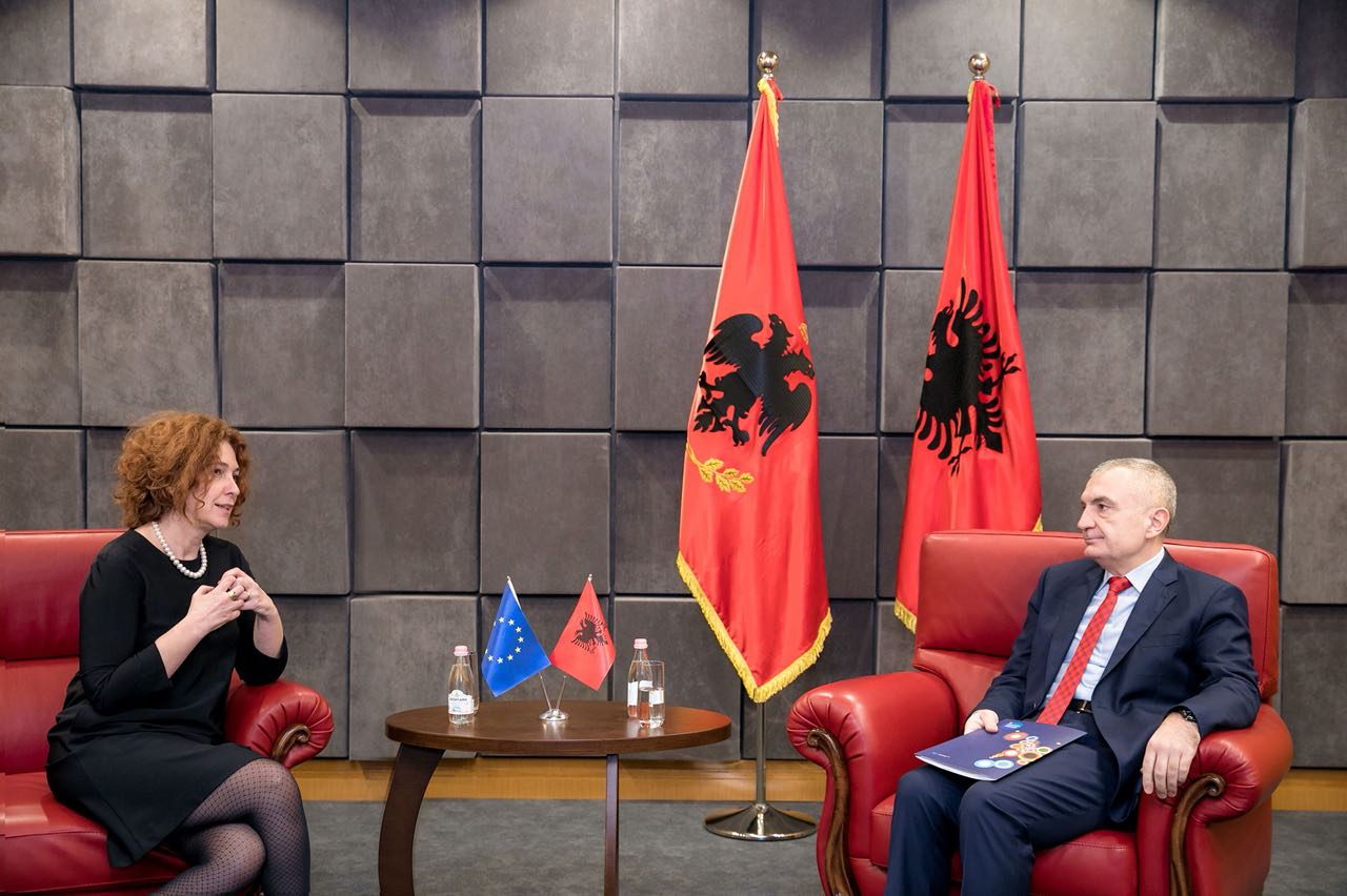 Anëtarësimi në BE, Vlahutin në zyrën e Metës