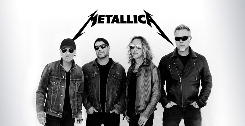 Grupi legjendar “Metallica” pozon me flamurin shqiptar! (FOTO)