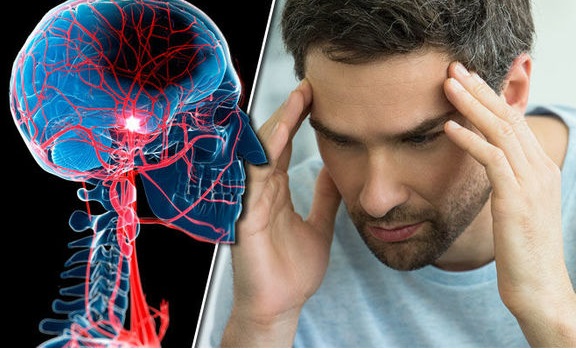 Zbulohet lidhja mes migrenës dhe problemeve të zemrës