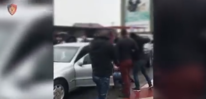 Shisnin mina me telekomandë dhe drogë, si u arrestuan në flagrancë 2 trafikantët (VIDEO)