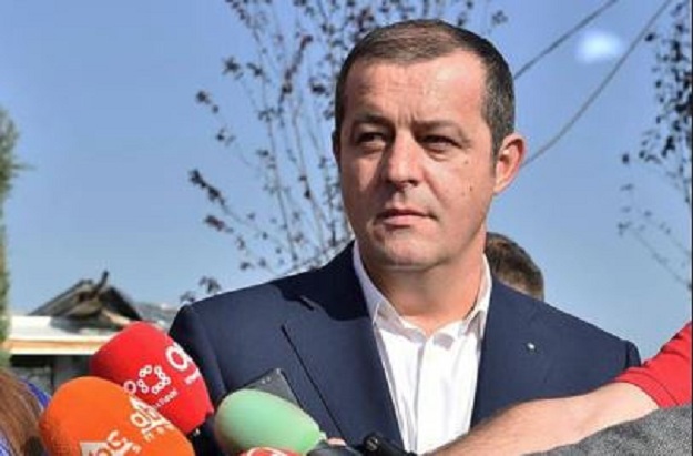 Abuzimet me rrugët/ Krimet e Rënda marrin në pyetje kreun e ARRSH-së