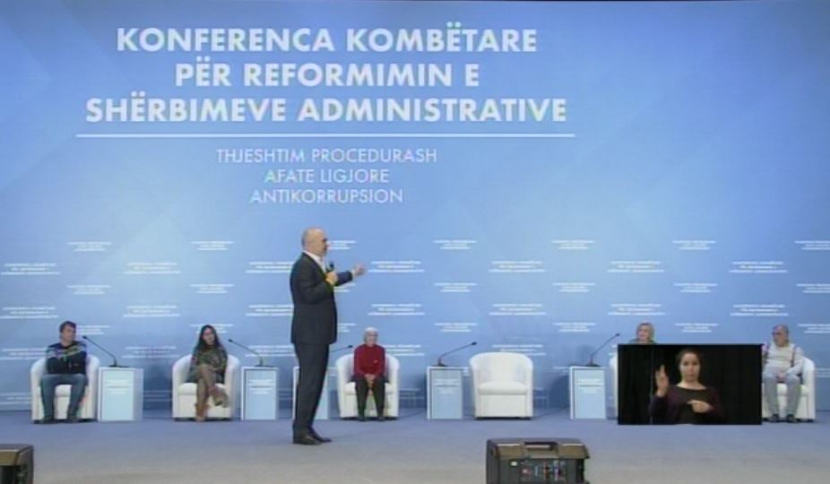 Rama paralajmëron punonjësit e Hipotekave: Nuk ka parti që ju mban karriken