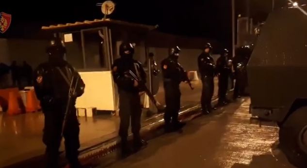 Momenti i arrestimit të atentatorëve të “të fortit” të Shkodrës (VIDEO)