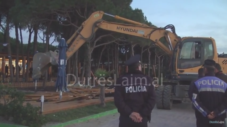 VIDEOLAJM/ Shembjet në Golem, pronarët: Nuk na kanë dhënë asnjë njoftim zyrtar