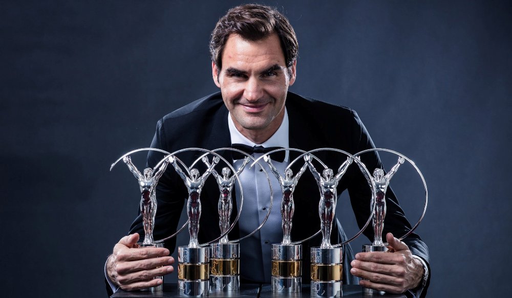 Tenisi “pushton” botën, Federer dhe Serena Williams shpallen “Sportistët e Vitit”