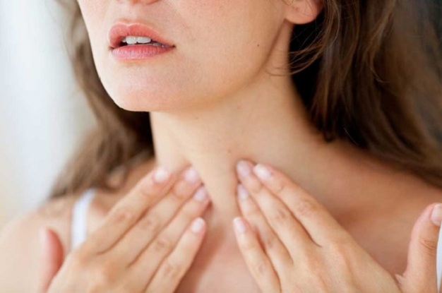 9 shenjat që paralajmërojnë se keni probleme me tiroiden