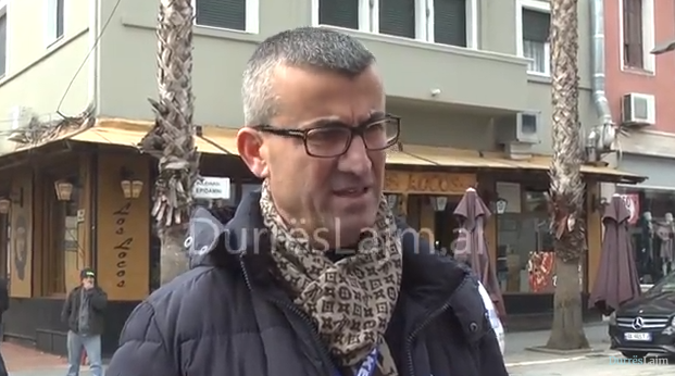 VIDEO/ Aksioni në Rrugën Tregtare, Vasip Çopa: Vetëm një rresht me tavolina në trotuar