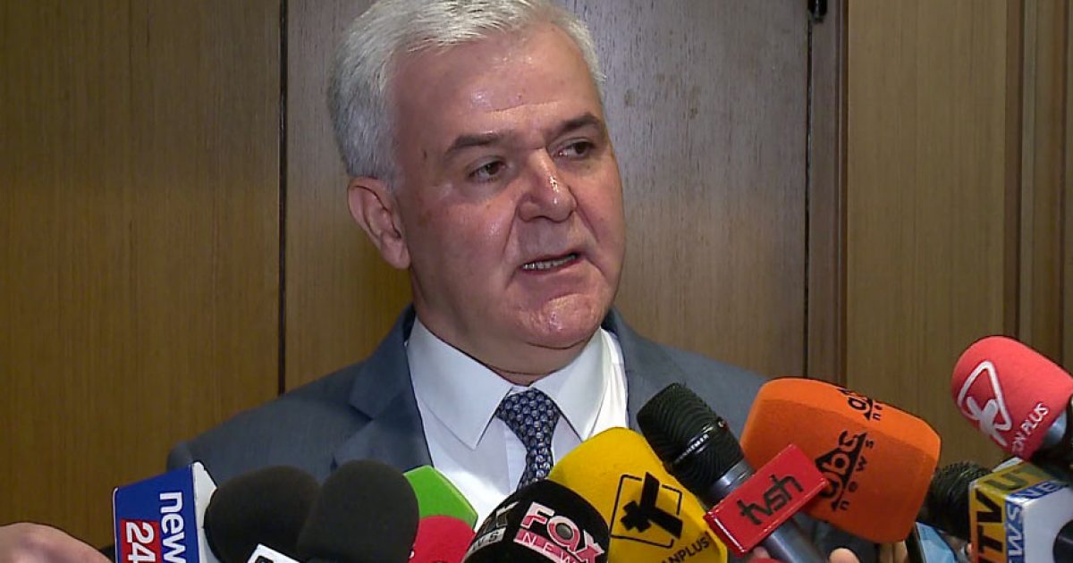 Arrestimi i vrasësve të Dëfrim Kasmit, reagon ministri Xhafaj