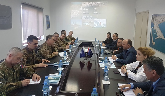 Misioni ushtarak i NATO-s, vizitë zyrtare në portin e Durrësit (FOTO)