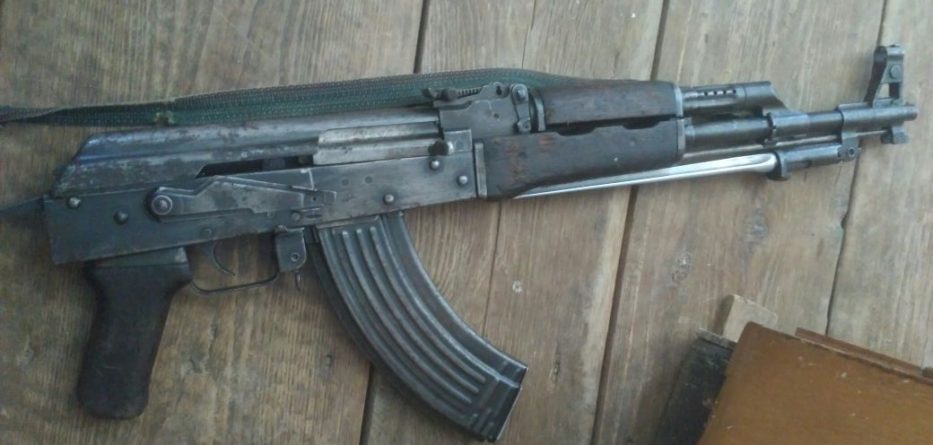 Sherr mes vëllezërve për pronën, policia parandalon tragjedinë, arreston autorin (EMRI)