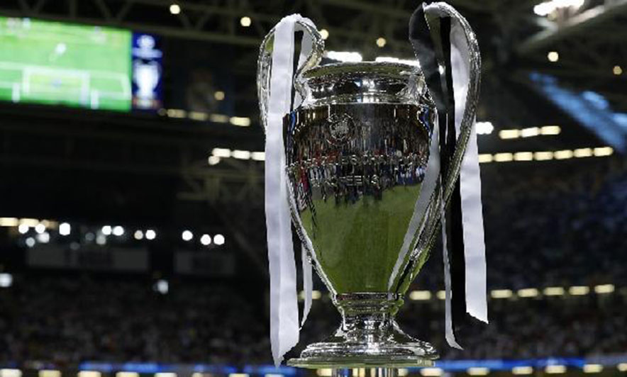 UEFA ndryshon rregullat e futbollit. Preken Championsi dhe Europa League