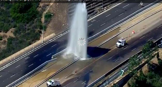 FOTO/ Një ‘shatërvan’ në mes të autostradës