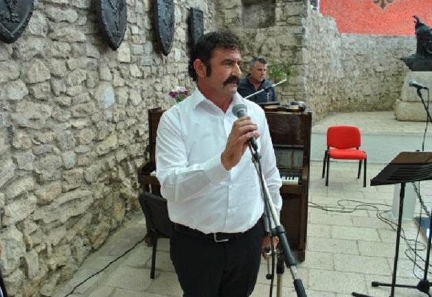 Abuzimi me pronat në bregdet, xhaxhai i ish-deputetit të PS përfundon në spital