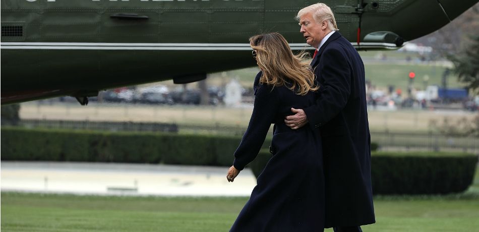 Melania Trump pengohet, si reagon bashkëshorti Donald Trump (VIDEO)