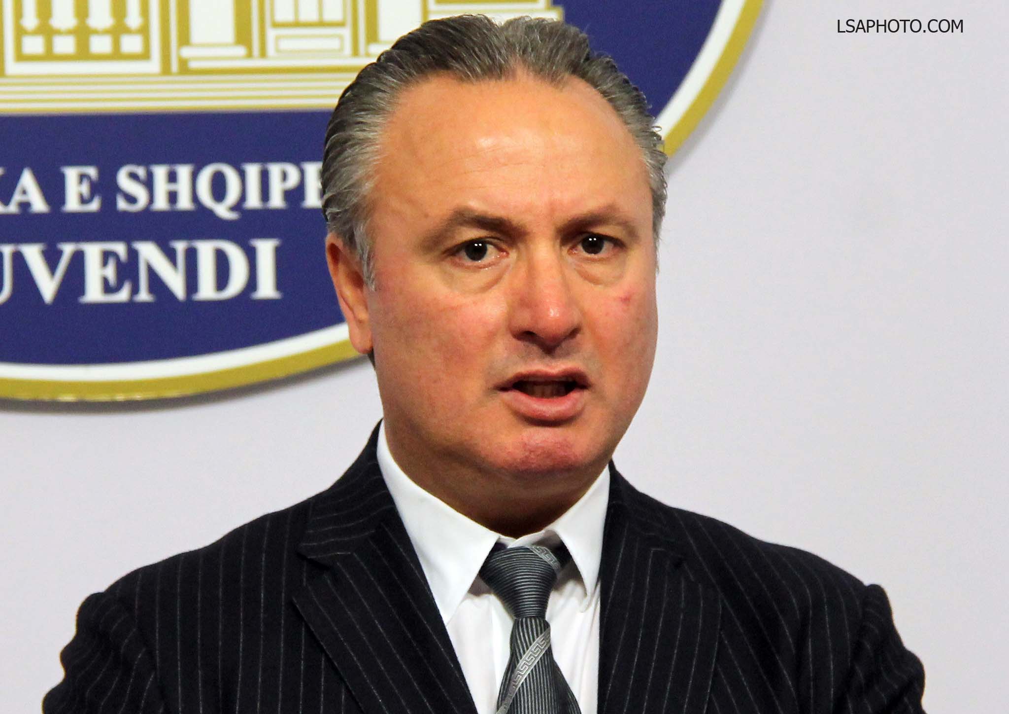 Ish-deputeti përfundon në gjykatë, nuk tregoi për arrestimin në Itali