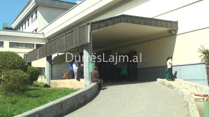 Mjekët e Urgjencës në Durrës japin alarmin: Mungojnë ilaçet bazë! (VIDEO)