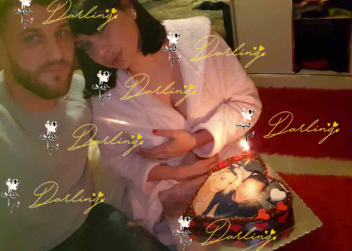 Dy vite bashkë, dalin fotot intime të festës së Çiljetës dhe Alban Hoxhës