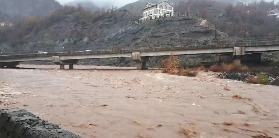 Gjendet i pajetë një person (EMRI)