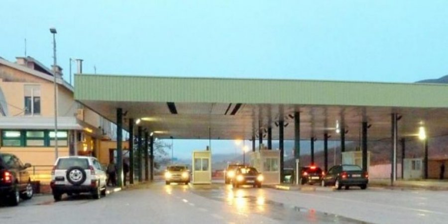 A po braktiset vit pas viti Shqipëria nga kosovarët?