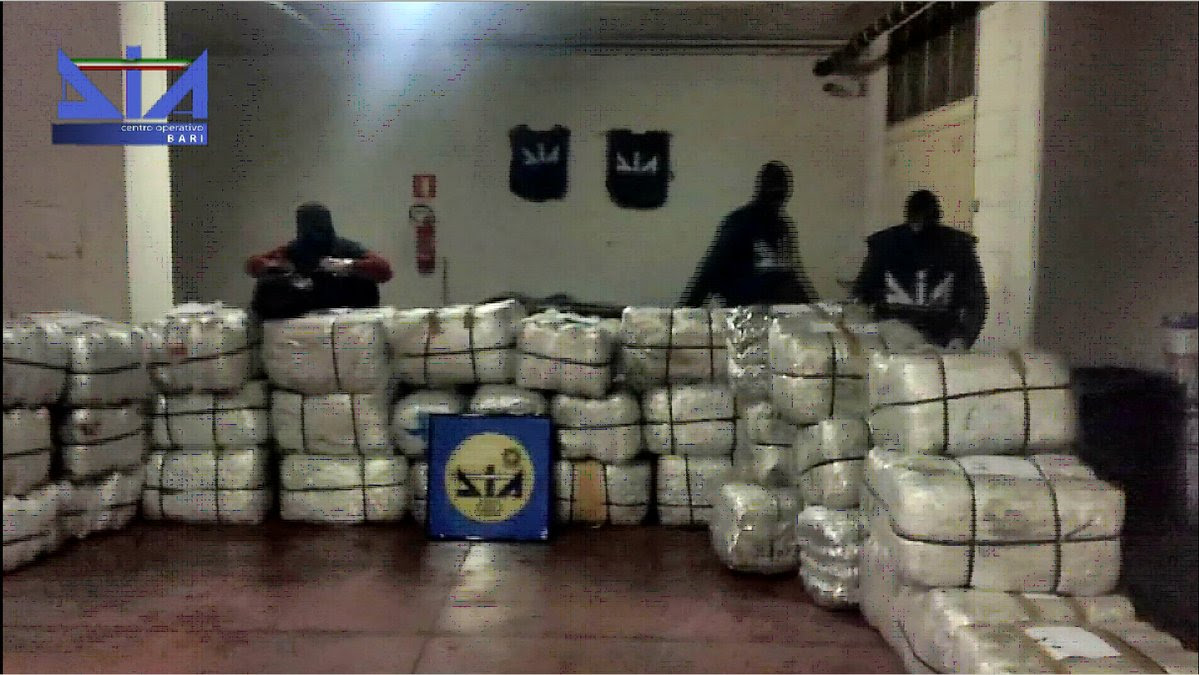 2.3 ton drogë në Itali, shqiptarët e kapur pjesë e grupeve në Durrës-Vlorë