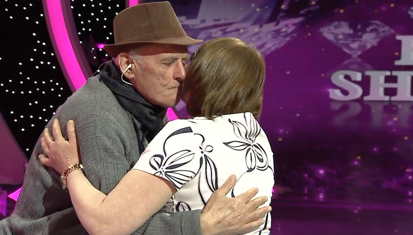 I moshuari kërkon të shkojë në azil. Bashkëshortja: Do ta japim frymën e fundit bashkë