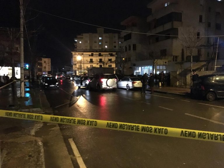 Të shtëna me armë zjarri në një lokal