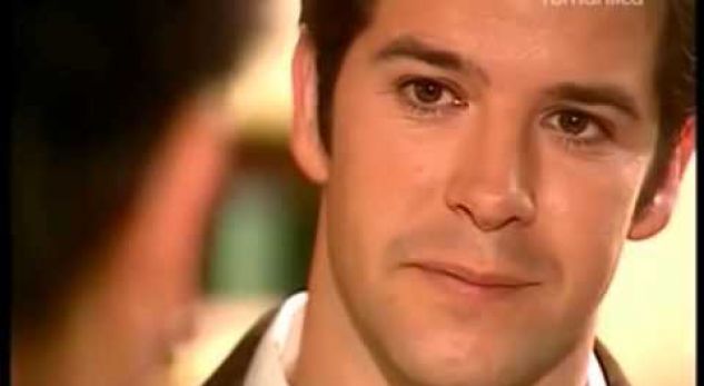 Aktori i njohur i martuar me “vajzën” e tij (FOTO)