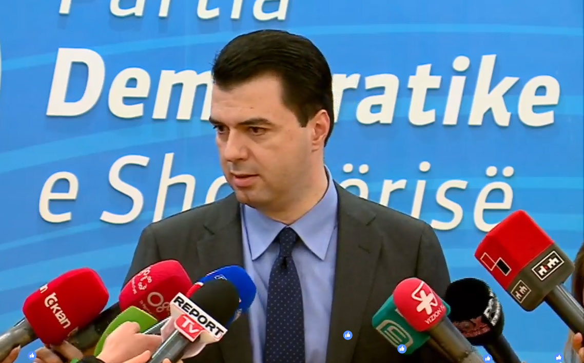 Basha i përgjigjet Patozit: Nuk vlejnë sulmet nga kafenetë!