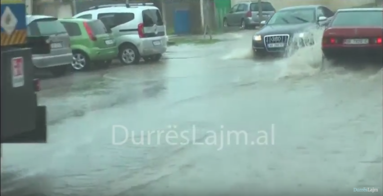 Përmbytja e Durrësit/ Dako: 1 mln USD për kanalin e ujërave të larta. Do prishim një pjesë të varrezave të vjetra (VIDEO)