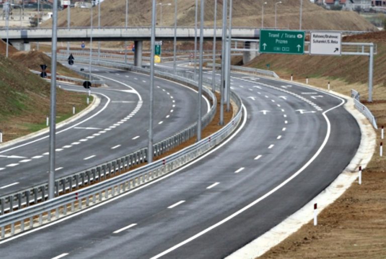 Pallaska: Çmimi për kamionët për 1 km rrugë është shumë më i lartë se fqinjët