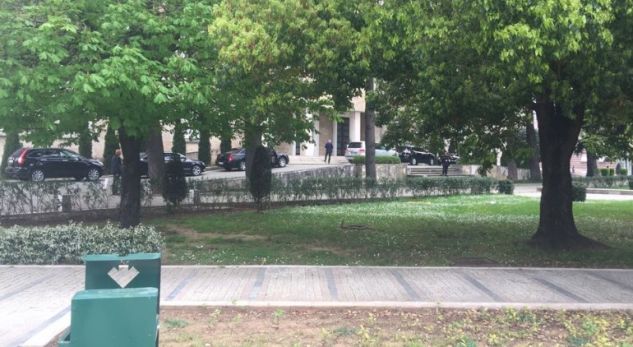 Pas protestës, ministri Xhafaj me urgjencë në zyrën e Ramës