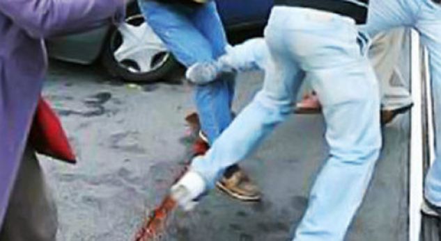 Plas sherri mes shoferëve në Durrës, njëri përfundon në spital