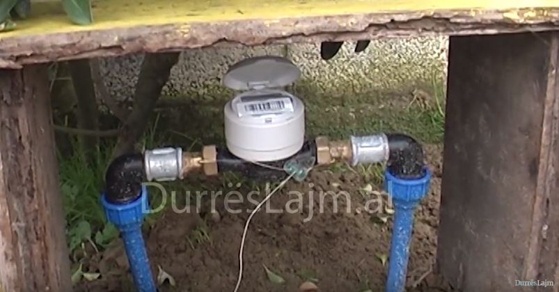 Pas kontrolleve për ligjshmërinë, UKD instalon matësit në çdo shtëpi (VIDEO)