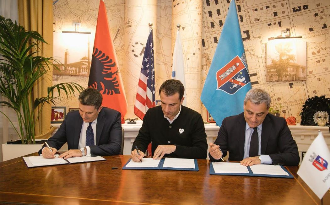 Bashkia e Tiranës firmos marrëveshjen për transformimin e Piramidës