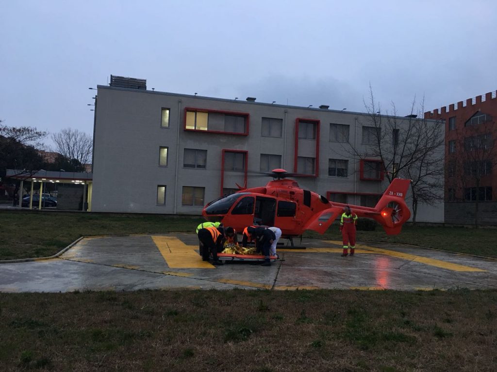 70-vjeçari i sëmurë transportohet me helikopter drejt QSUT-së